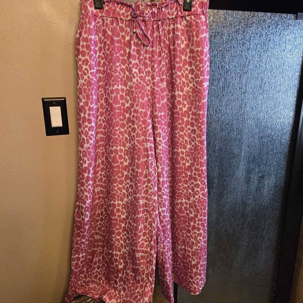 Pink Leopard Print Women's Pants By Krush Kandy Boutique Size XL.